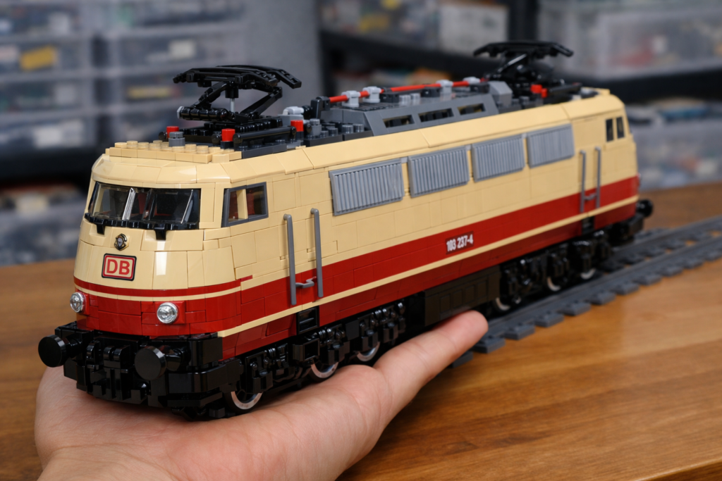 LEGO model of 1970 Deutsche Bahn Baureihe electric train locomotive